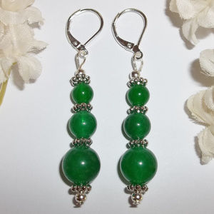 Green Glass Beaded Earrings Dangle Drop Handmade Jewelry Elegant Gift NWT 4601